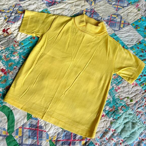Vintage Kids 60s Yellow Mod Short Sleeve Turtleneck Top 6 - Picture 1 of 5